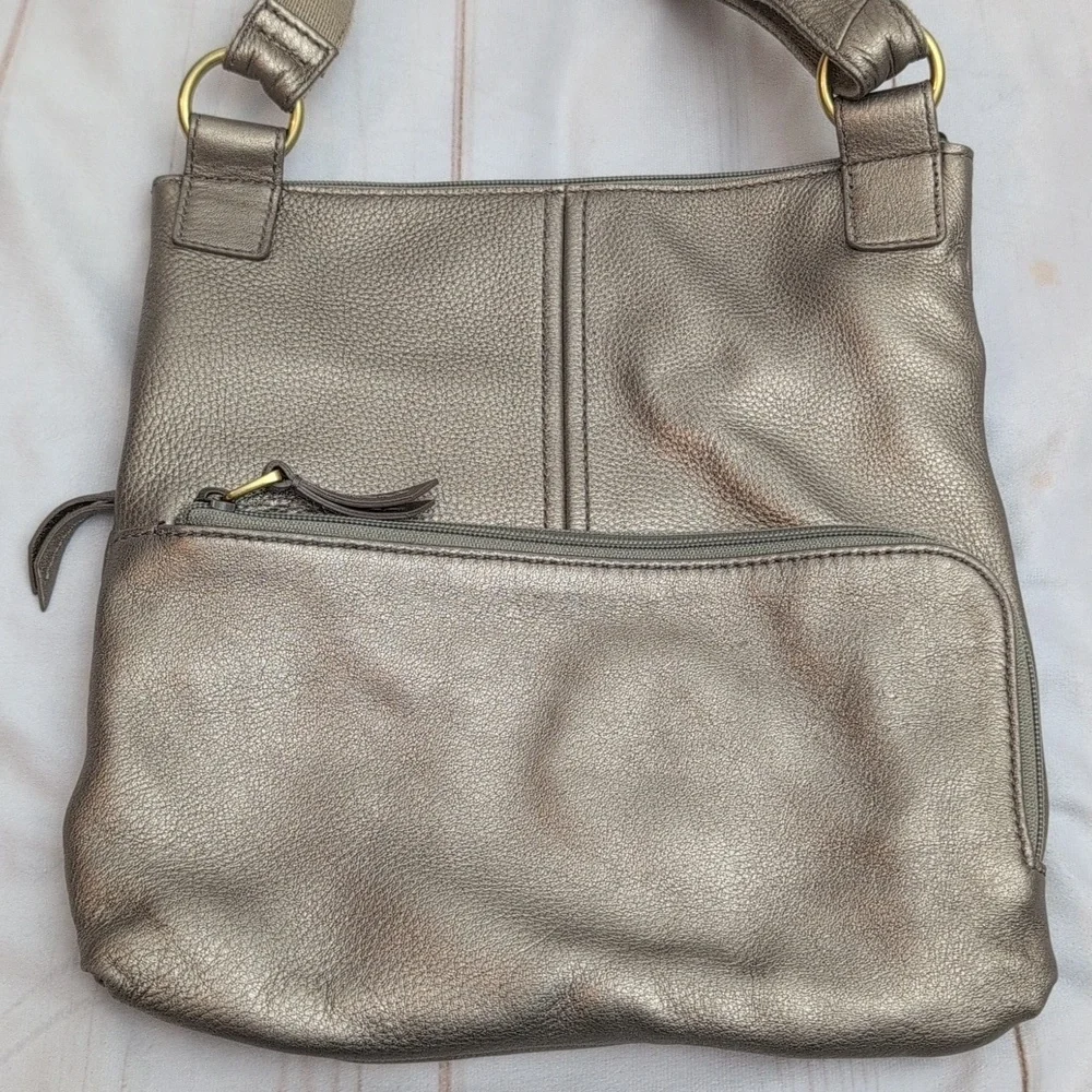 Vintage Authentic Fossil Metallic Gold Pebbled Leather Crossbody Shoulder Bag - Picture 3 of 7